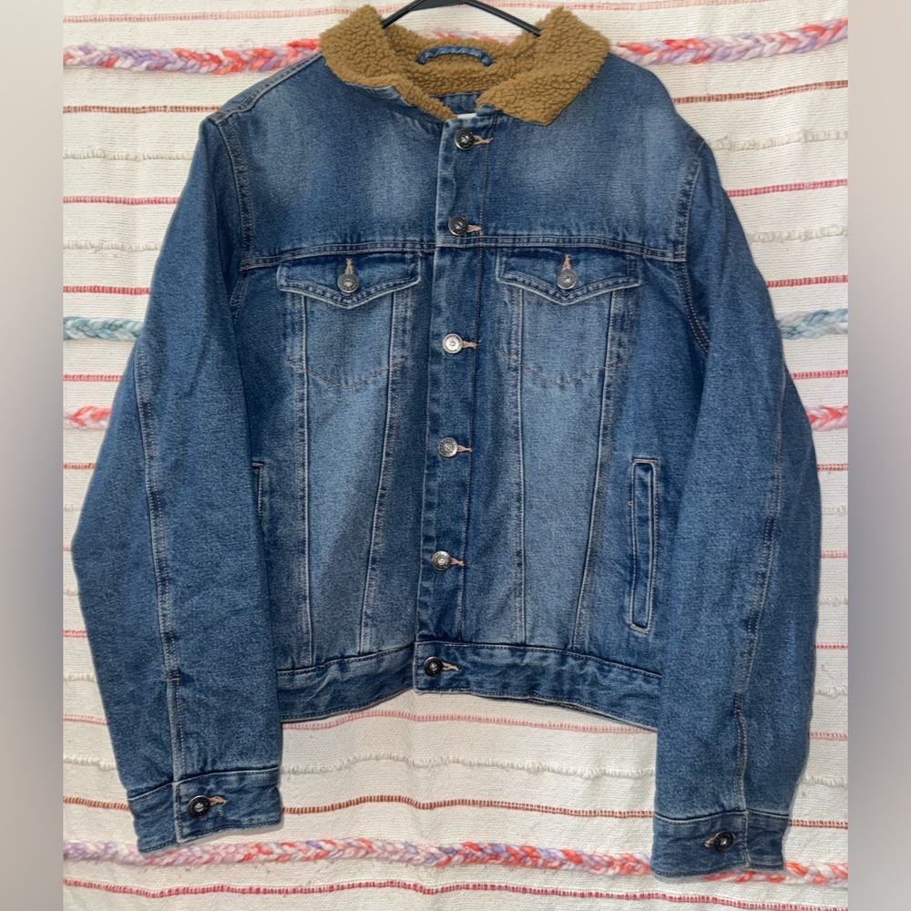 Goodfellow‎ & Co Blue Denim Jacket with Tan Collar and Lining